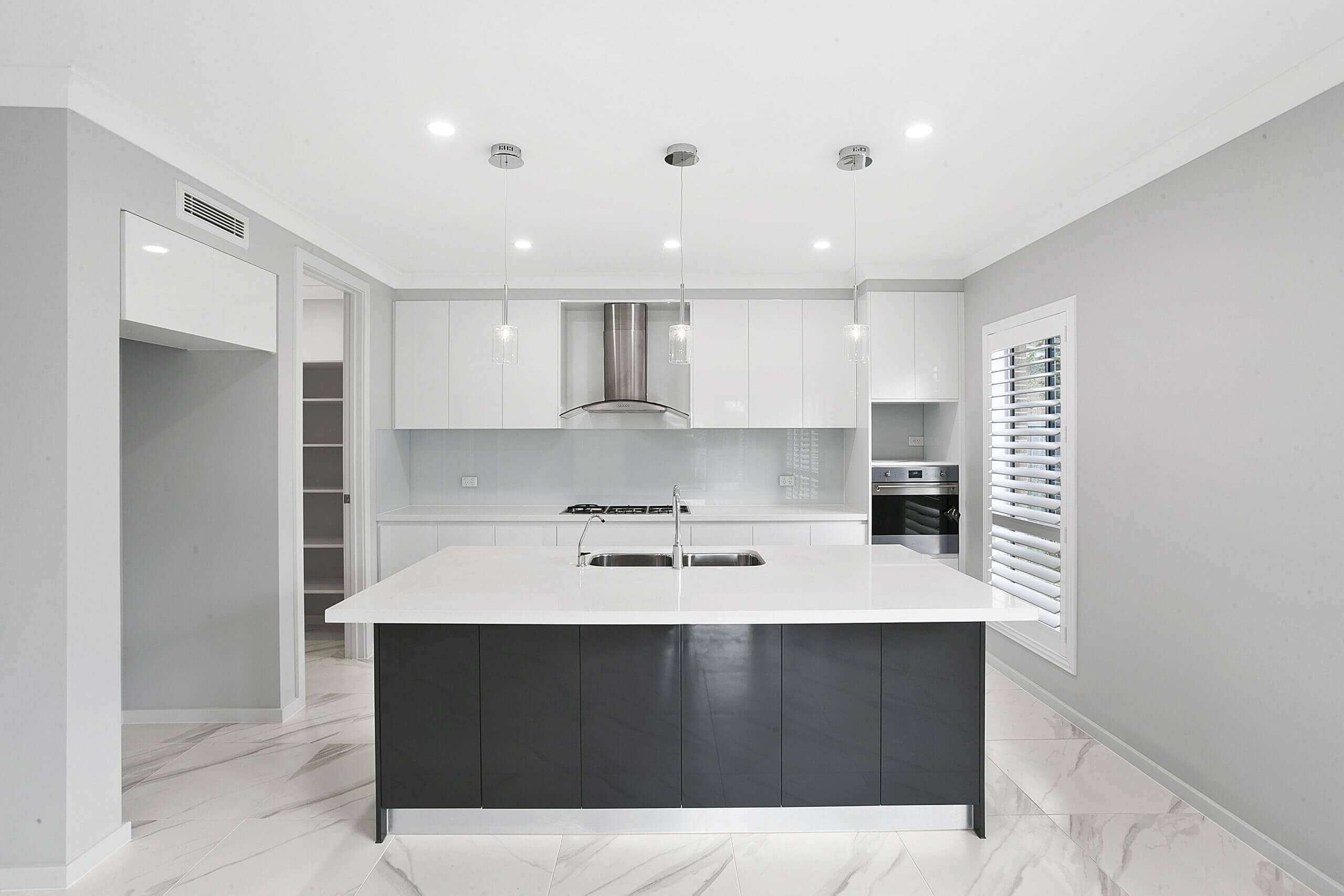 Forestville – M12