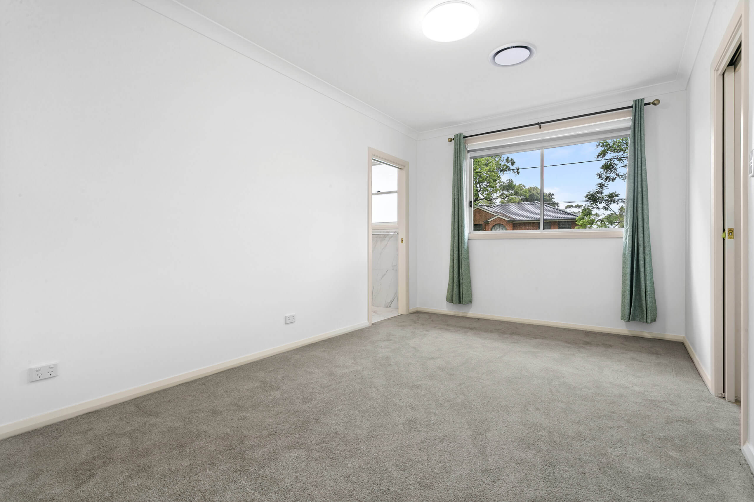 Epping – Y44